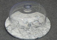 Supporto rotondo del dolce di marmo con la cupola, piatto di vetro del dolce di marmo trasparente